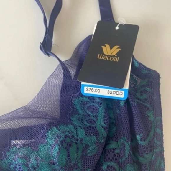 Wacoal Lace Bra - Picture 5 of 5